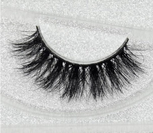 Faux Aurelia Eye Lashes - 3D Mink Eyelashes – Natural & Glamorous Look